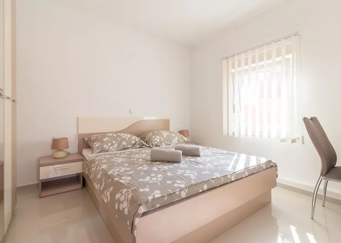 Car Apartman Pula