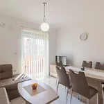 Car Apartman