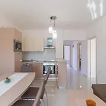 Car Apartman