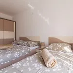 Car Apartman
